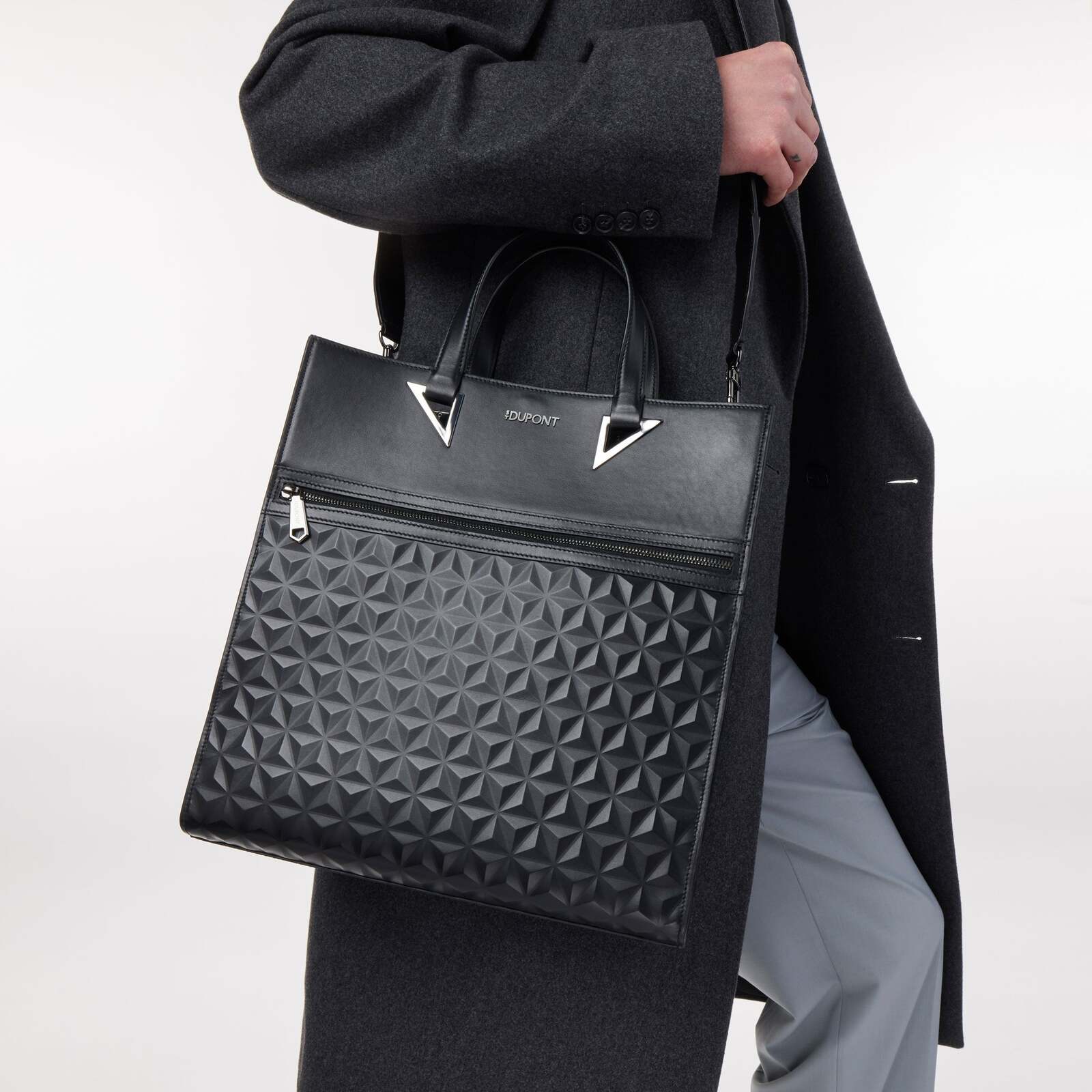 apex Tote black view 2