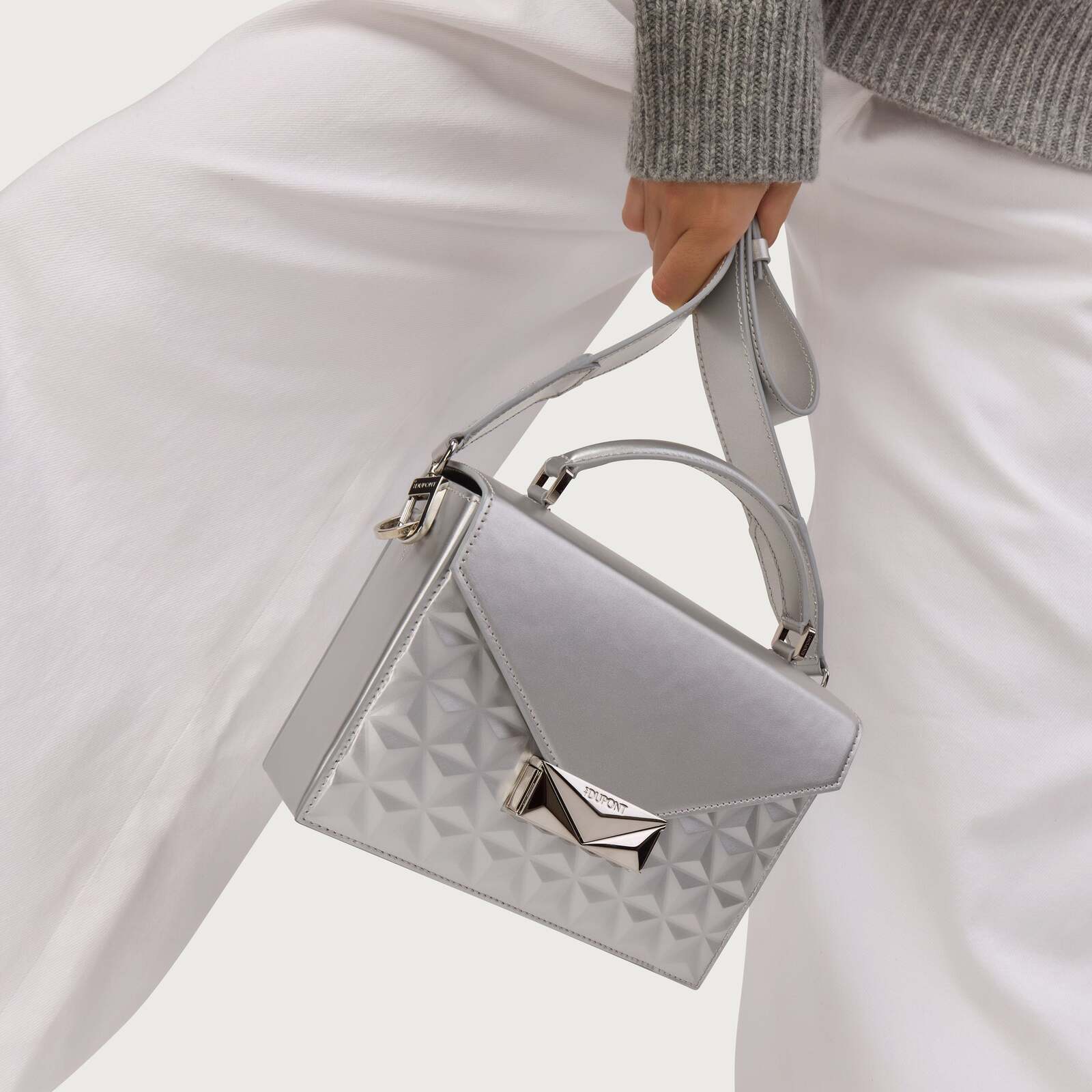 apex Mini trunck silver view 4